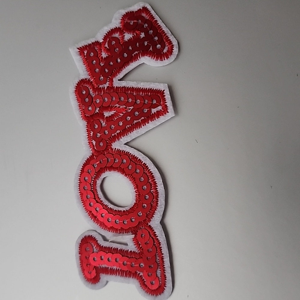 SPARKLE SEQUINS LOVE IRON ON PATCH